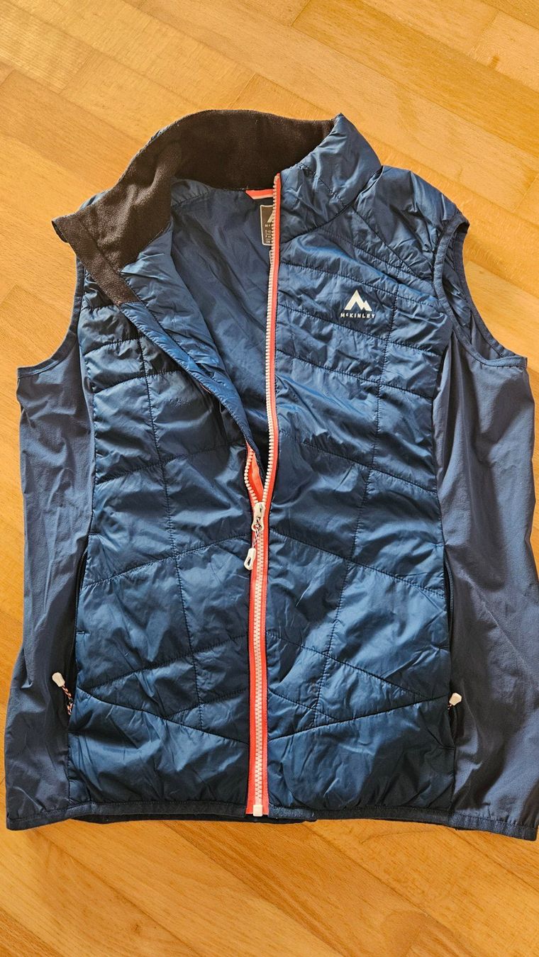 Gilet & Giacche senza maniche: Gilet – Usato da Effretikon venduto da lmmmlmmm16 1