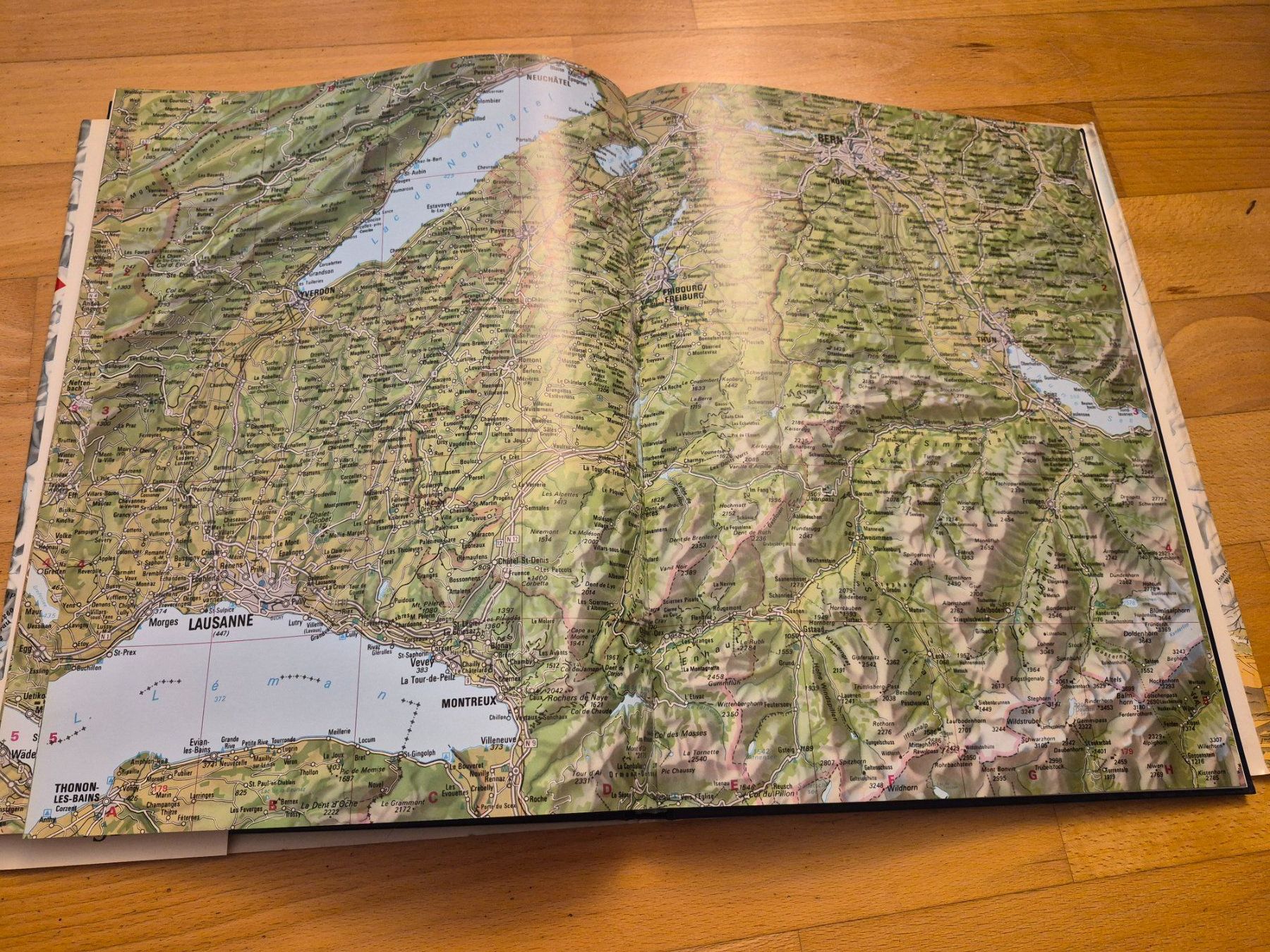 Libri: Der grosse Schweizer Atlas - Kümmerly & Frey - 1981 – Usato da Egg b. Zürich venduto da orwell1984 9