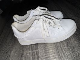 Weisse Guess Sneaker Gr. 38