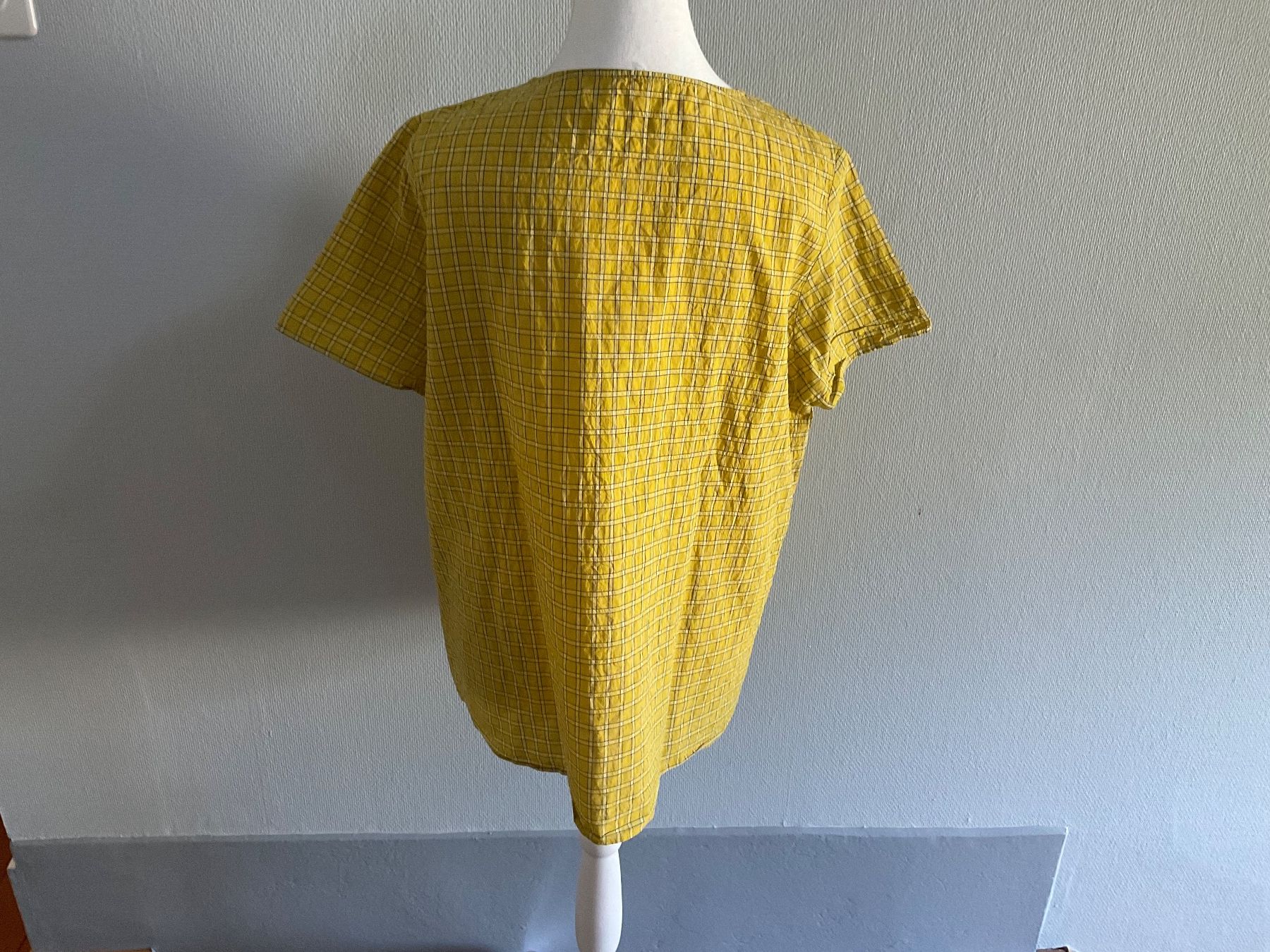 Camicette: Blusenshirt von Apuntob – Usato da Bern venduto da Gabriela32 2