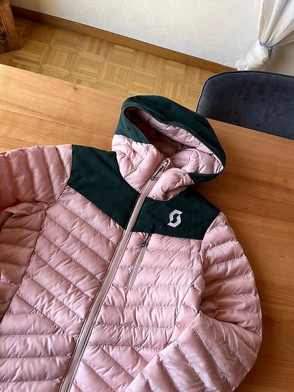 Jacken: Scott Damen-Steppjacke – Gebraucht aus Buttisholz von Katja_H 1