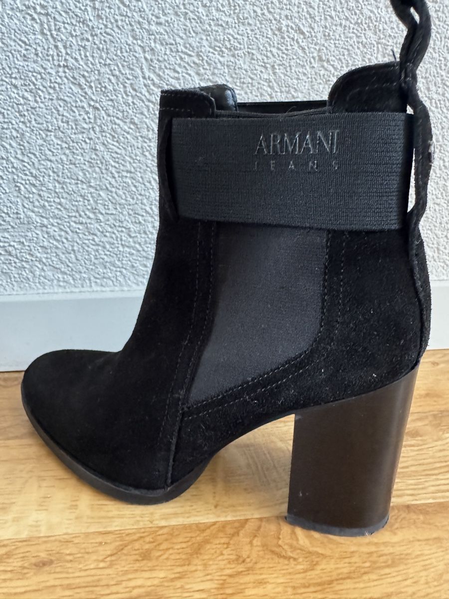 Armani Scarpe da donna: Armani Stiefeletten, Schwarz, Gr. 36 – Usato da Oberegg venduto da bro_r9z6