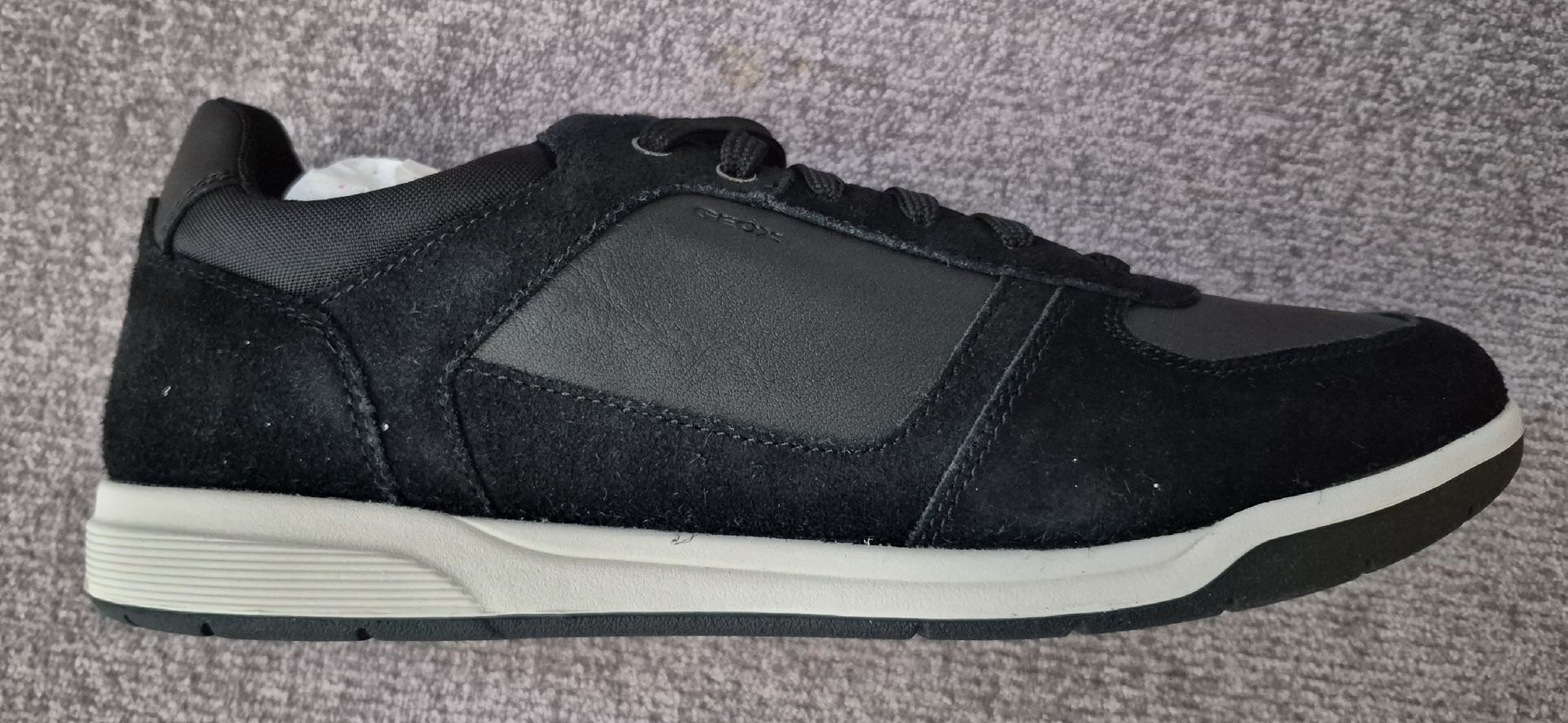Geox Scarpe da uomo: Geox Spherica Schwarz 43 – Nuovo e nell'imballaggio originale da Aesch BL venduto da Sarotti