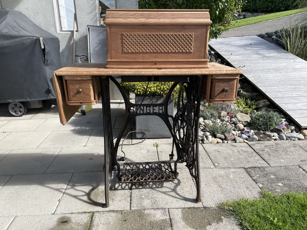 Singer Macchine da cucire: Nähmaschine Singer 1932 – Usato da Flawil venduto da til_l8vd 2
