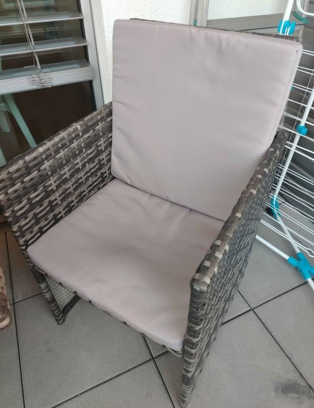 Set tavolo e sedie: Gartentisch mit 4 Stühle – Usato da Winterthur venduto da rsi_mcg9 2