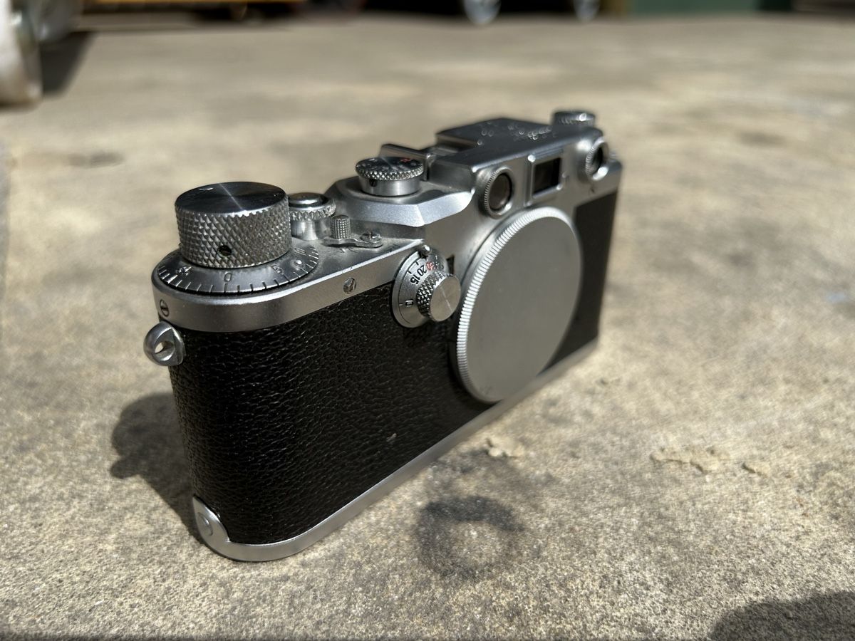 Leica Fotocamera: Leica IIIc - Ernst Leitz Wetzlar – Usato da Zürich venduto da BashasBrockenhaus 1
