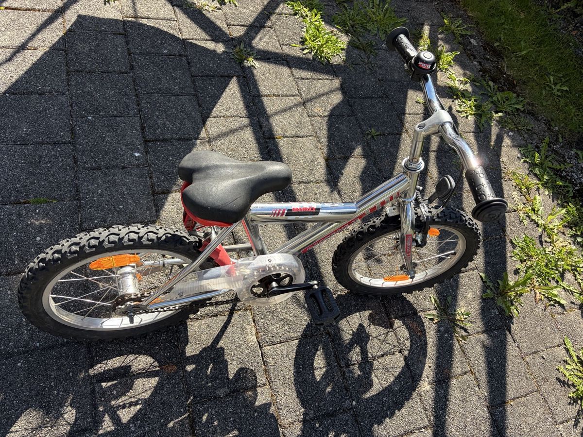 Crosswave Velos: 16 zoll Crosswave Kinderfahrrad, guter Zustand, abholbereit! – Gebraucht aus Sevelen von gsandax 1