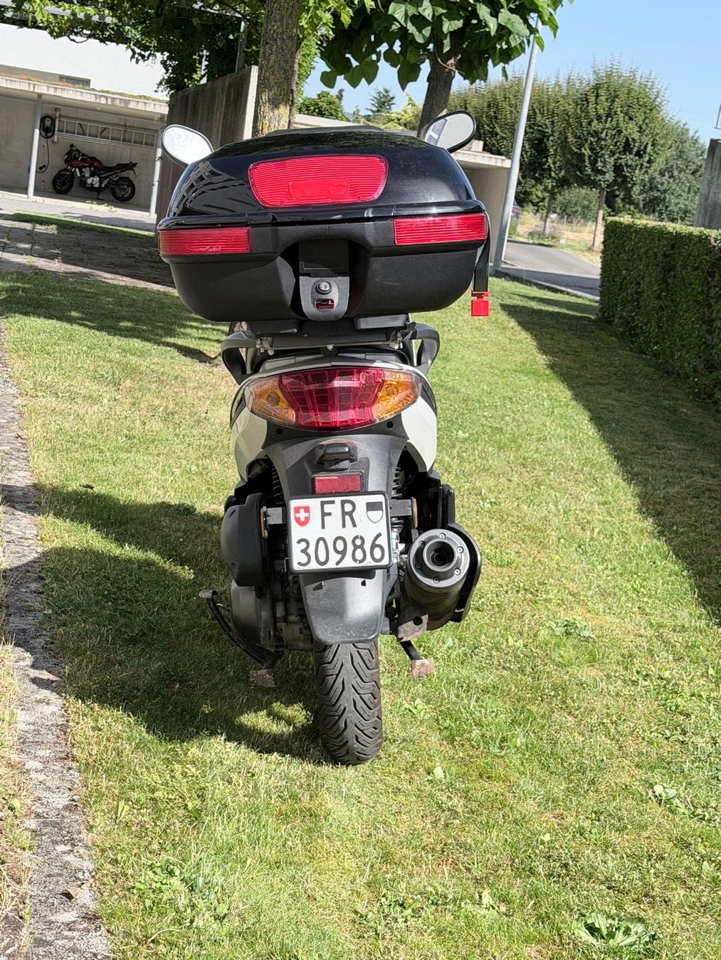 Tell Strada: VENGO Logik 125i Roller,weiss gr. Helmcase UPDATE !! – Usato da Murten venduto da Beat621 8