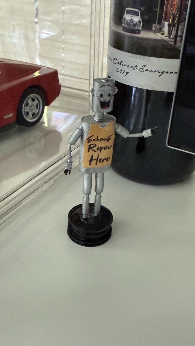 Figuren: Coole Figur - Einzigartiges Design! – Neu und originalverpackt aus Basel von Zomeg 2