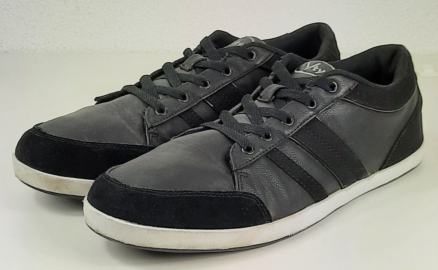 Scarpe da uomo: VTY Herrn Sneakers Schwarz Gr. 45 – Usato da Seuzach venduto da VT-Collections2 5