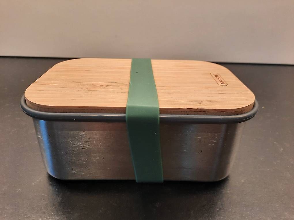 Behälter & Ähnliches: Lunchbox Black and Blum Sandy – Gebraucht aus Grabs von a.nnaa 2