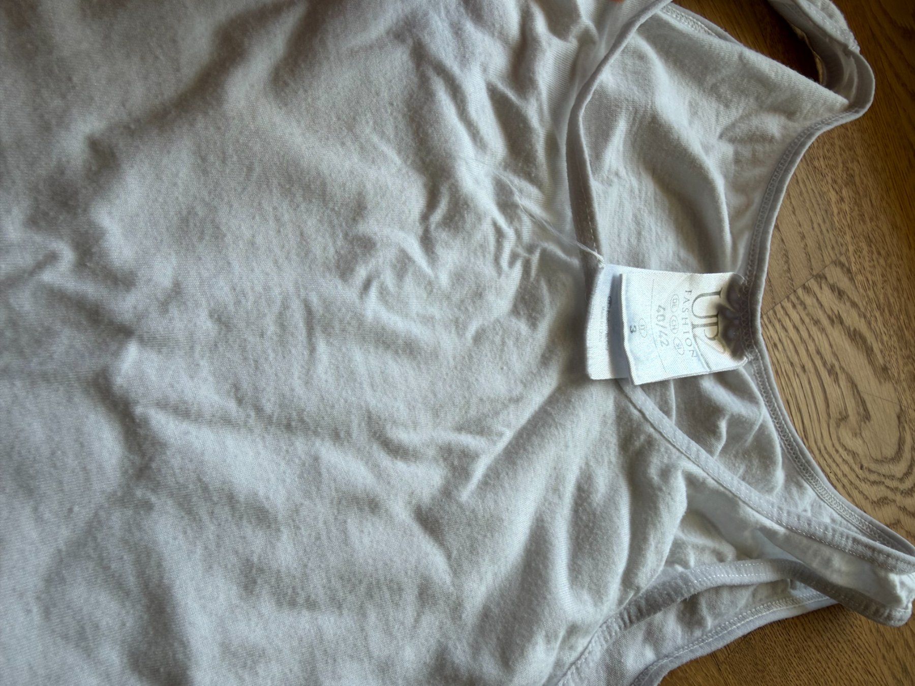 Top: Damen Unterhemd weiss Grösse S – Usato da Riehen venduto da ann_76jw 3