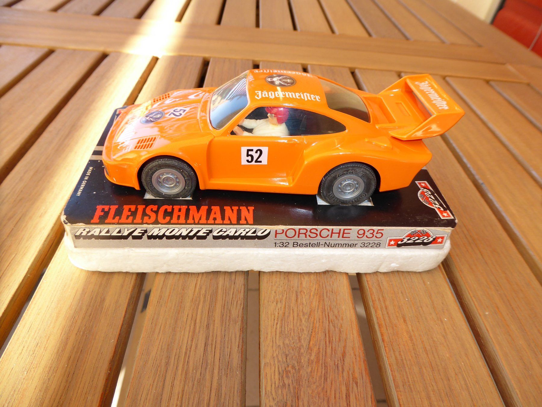 Fleischmann Piste: Fleischmann Porsche 935 1:32 Warsteiner" (3229) Top – Nuovo (secondo la descrizione) da Winkel venduto da Mordred2 2