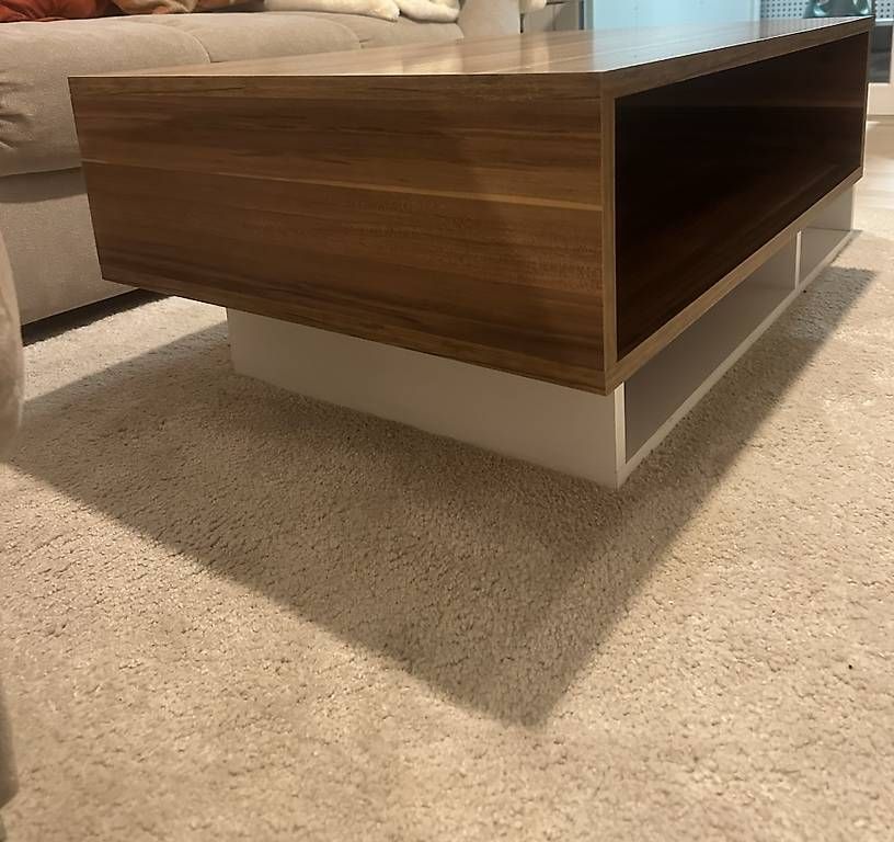 Tische: Couchtisch Gemini – Gebraucht aus Suhr von fra_r7d5
