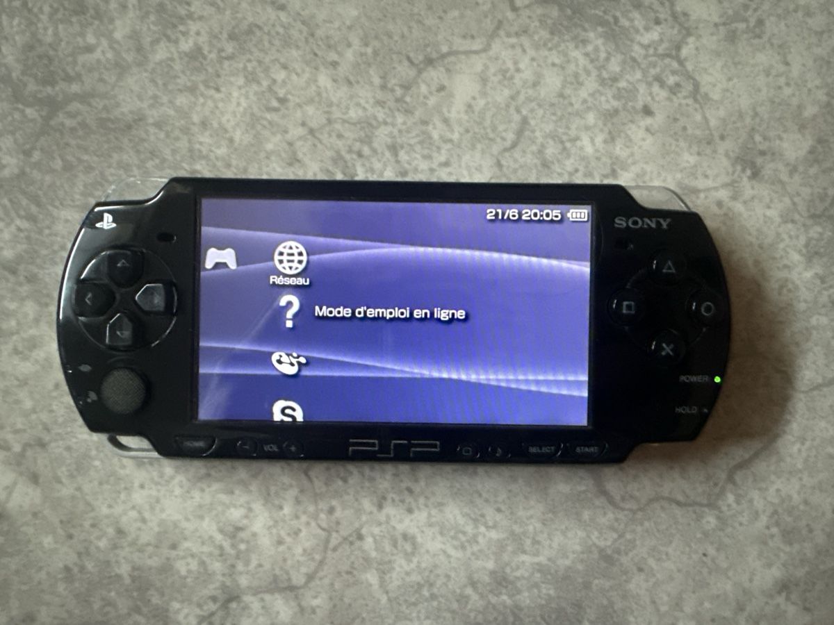 Sony Console: Psp 2004 et 3004 – Usato da Fribourg venduto da dio_79ds 1