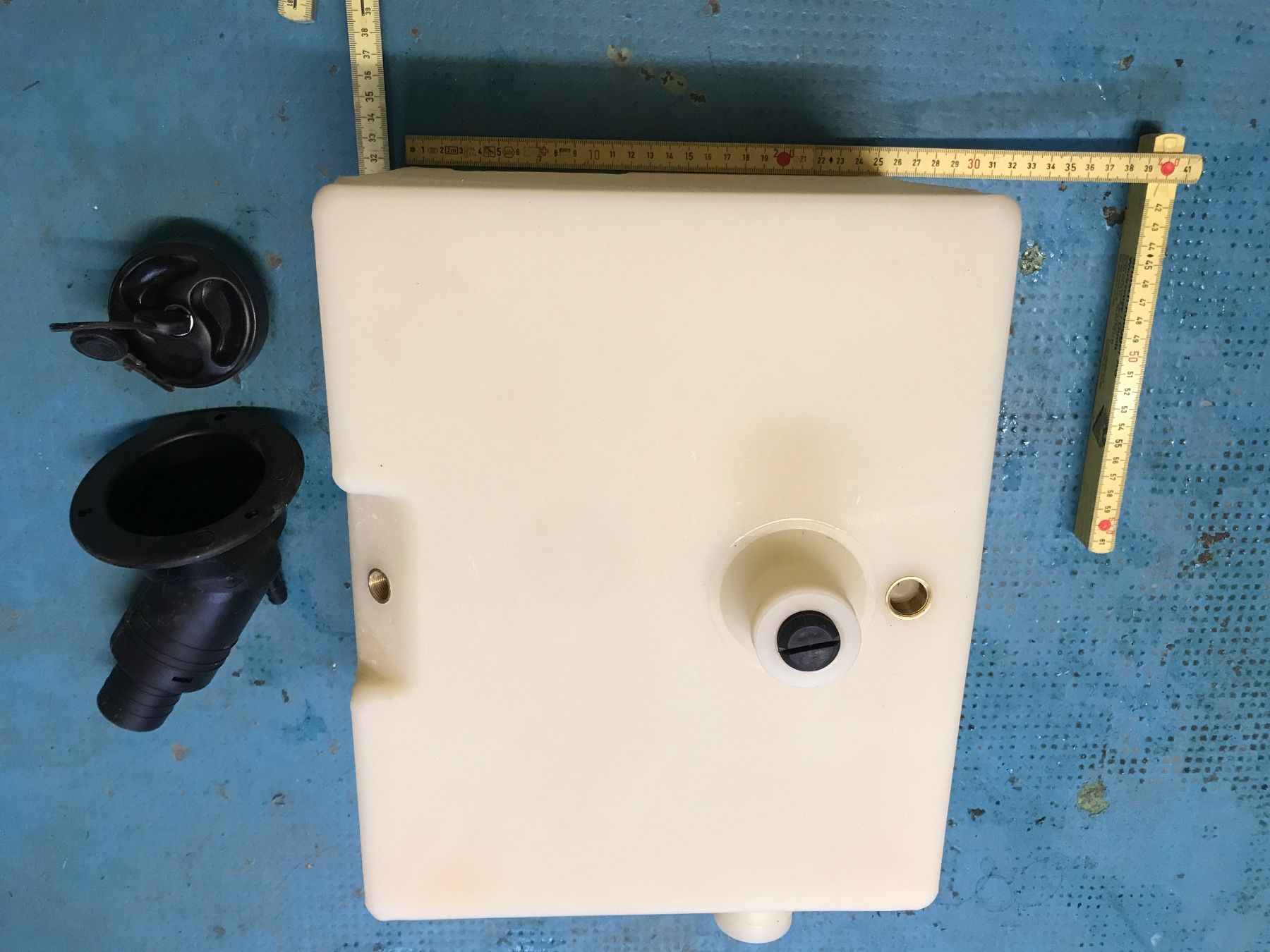 Accessori per altri veicoli: Reserve Tank – Nuovo (secondo la descrizione) da Derendingen venduto da Hauderebaesseler 1