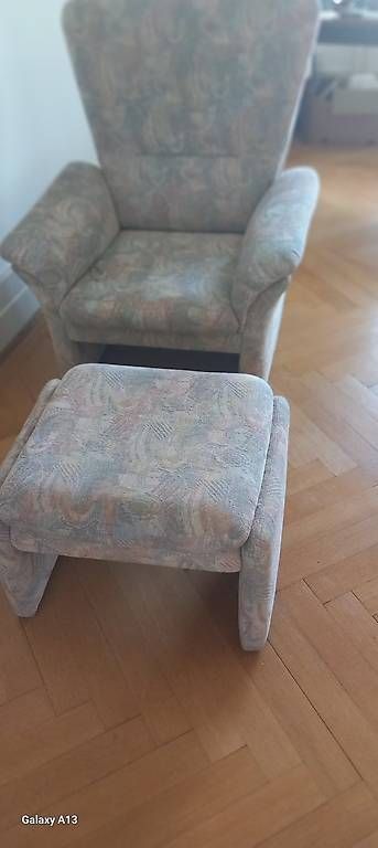 Sofas:  2er Sofa, verstellbarer Hochlehner, Hocker – Gebraucht aus Muri AG von may_r2zm 2