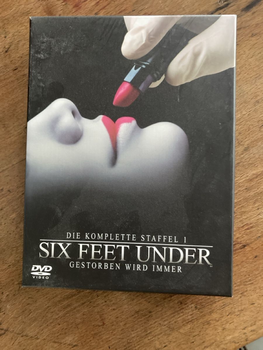 Tutti i DVDs: Six feet under -komplette Serie  – Usato da Zürich venduto da ursulat01