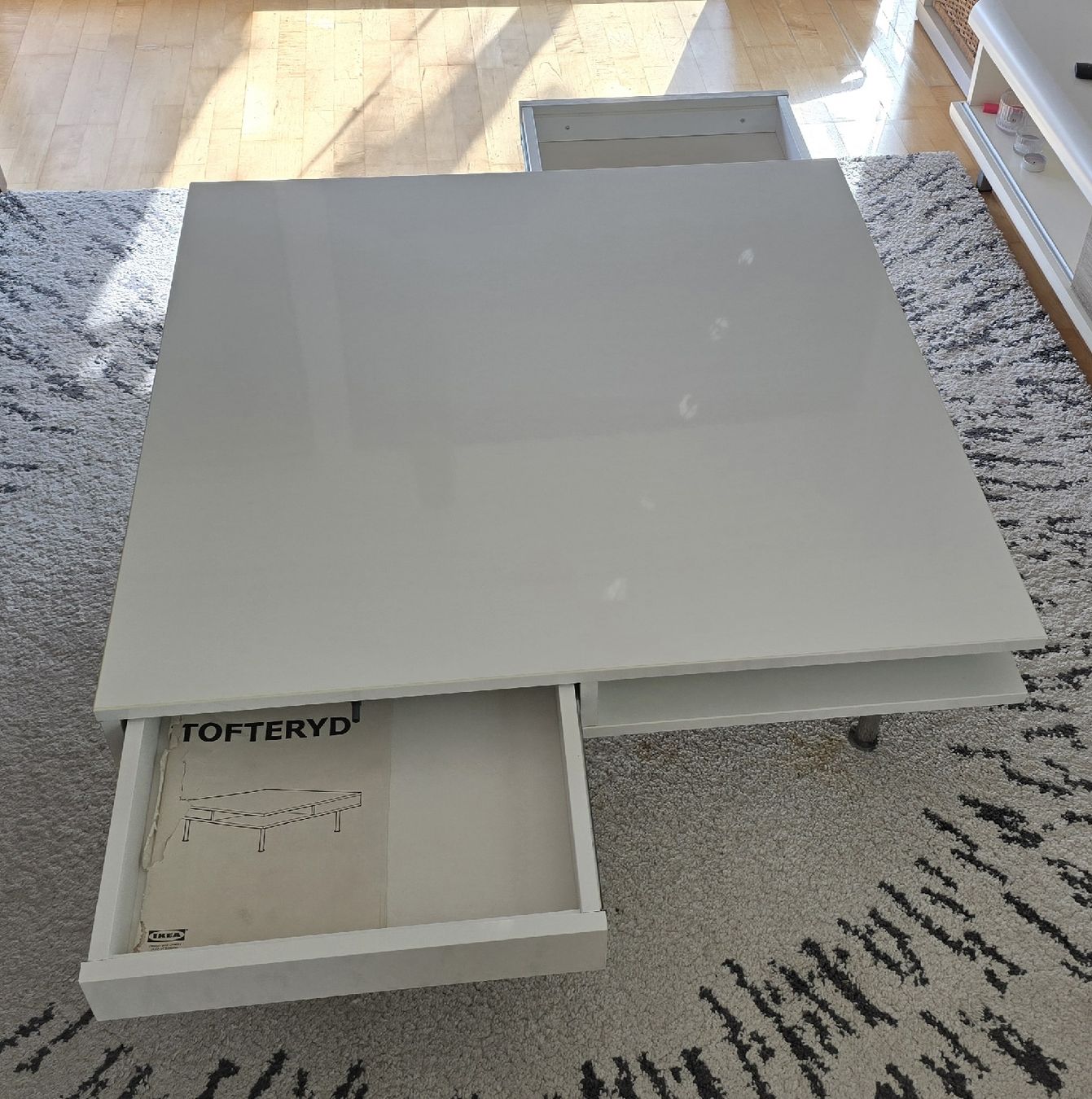 Tische: Ikea Couchtisch Tofteryd 95x95 – Gebraucht aus Weinfelden von bahamontes 1