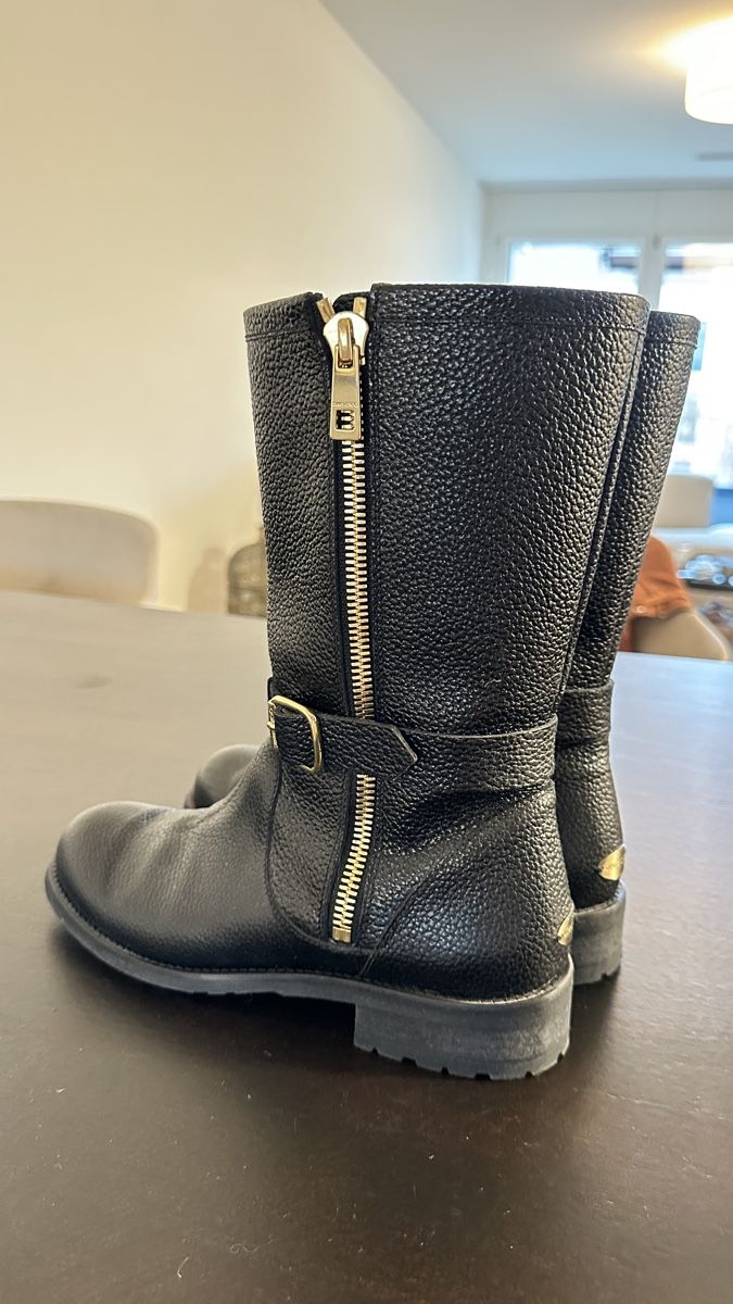 Jimmy Choo Chaussures femmes: Jimmy Choo Biker Boots – D'occasion à Regensdorf par Mrs_Romy87 1