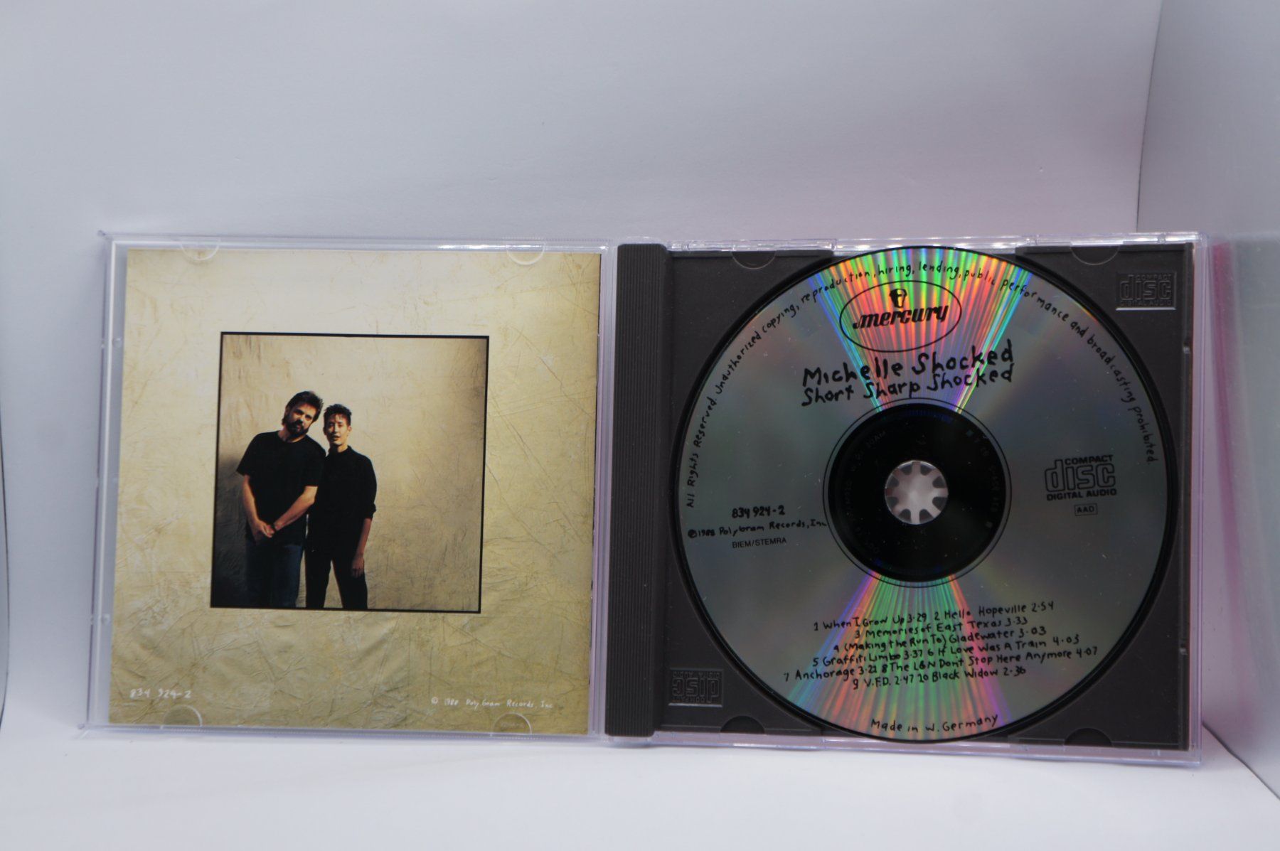 CDs: CD Michelle Shocked – Short Sharp Shocked – Gebraucht aus Ernetschwil von luisvonerni 2