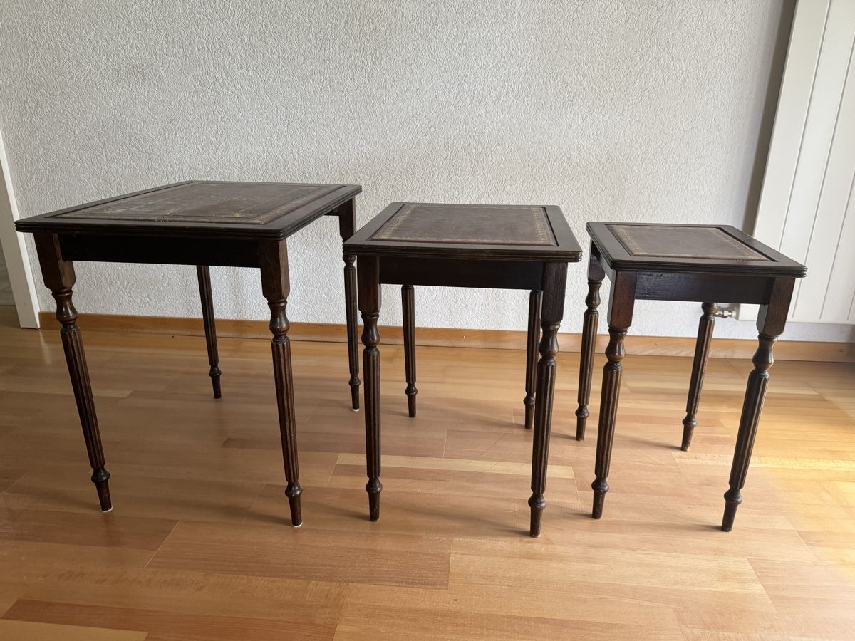 Tische: 3 Antike Tischchen  – Gebraucht aus Langnau am Albis von pla_2vk5 1