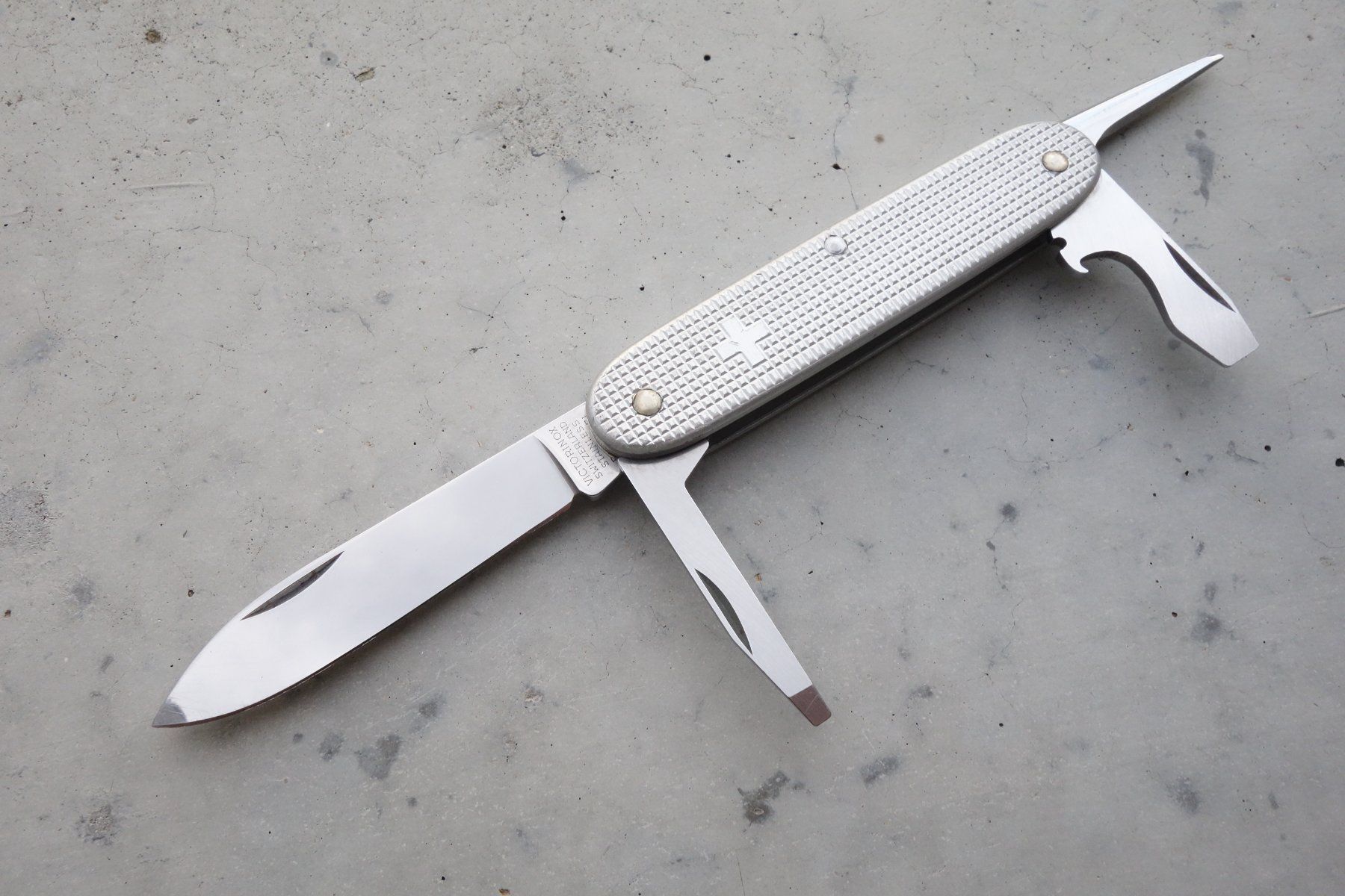 Victorinox Coltelli tascabile: Victorinox Technician Old Cross Sackmesser – Usato da St. Gallen venduto da 8201