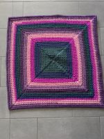 Handgemachte Decke 95x95 cm, neu