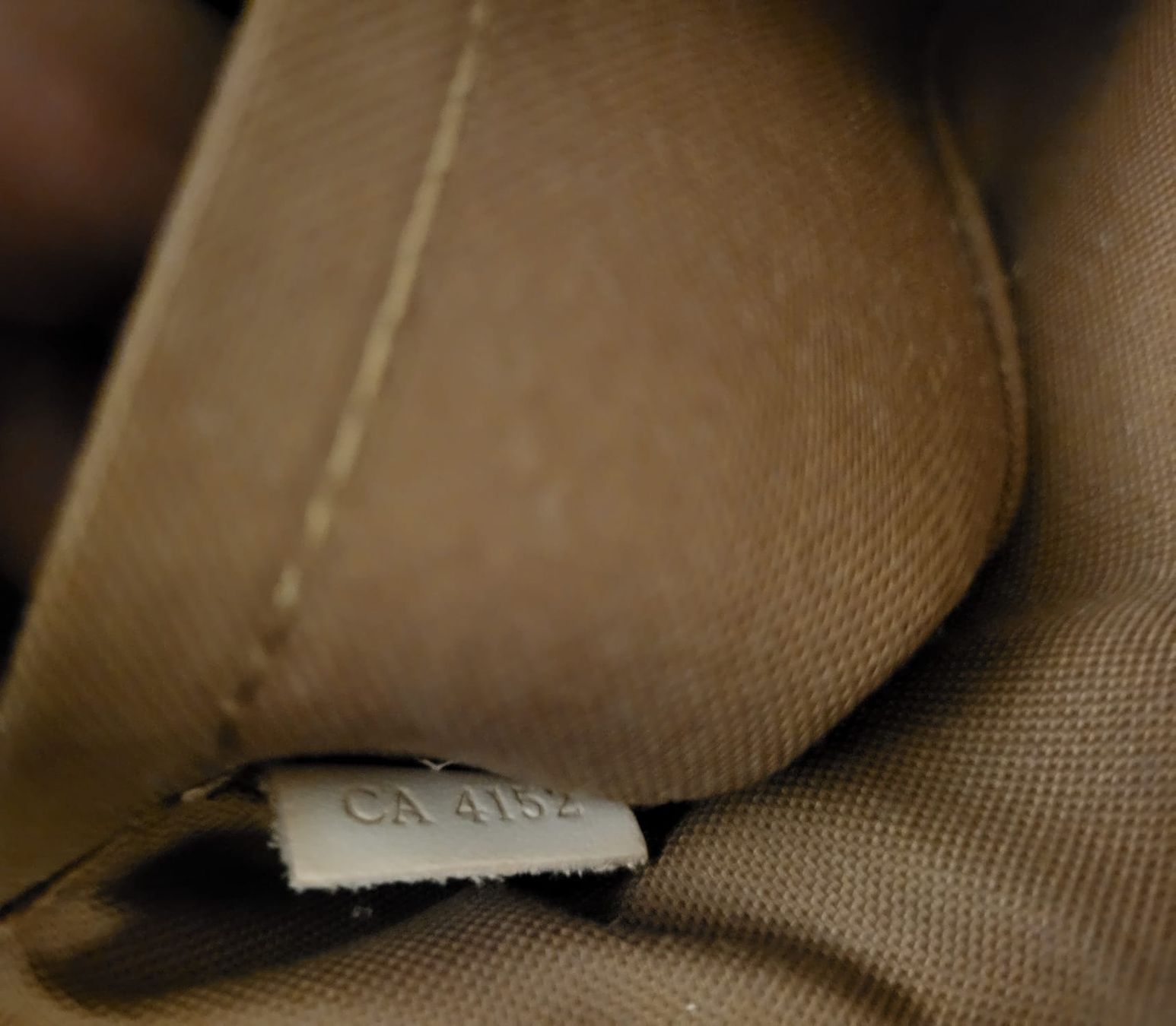 Louis Vuitton Borse da donna: Louis Vuitton Neverfull MM Monogramm Canvas Patches – Usato da Gattikon venduto da lavric_d 8