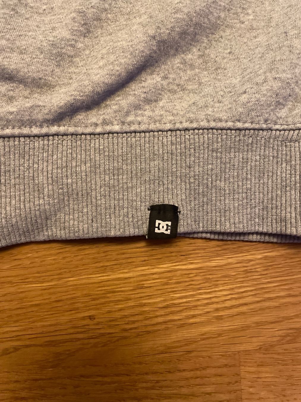 Pulls & Sweat-shirts: Pullover grau – D'occasion à Thun par MoDRu1 2