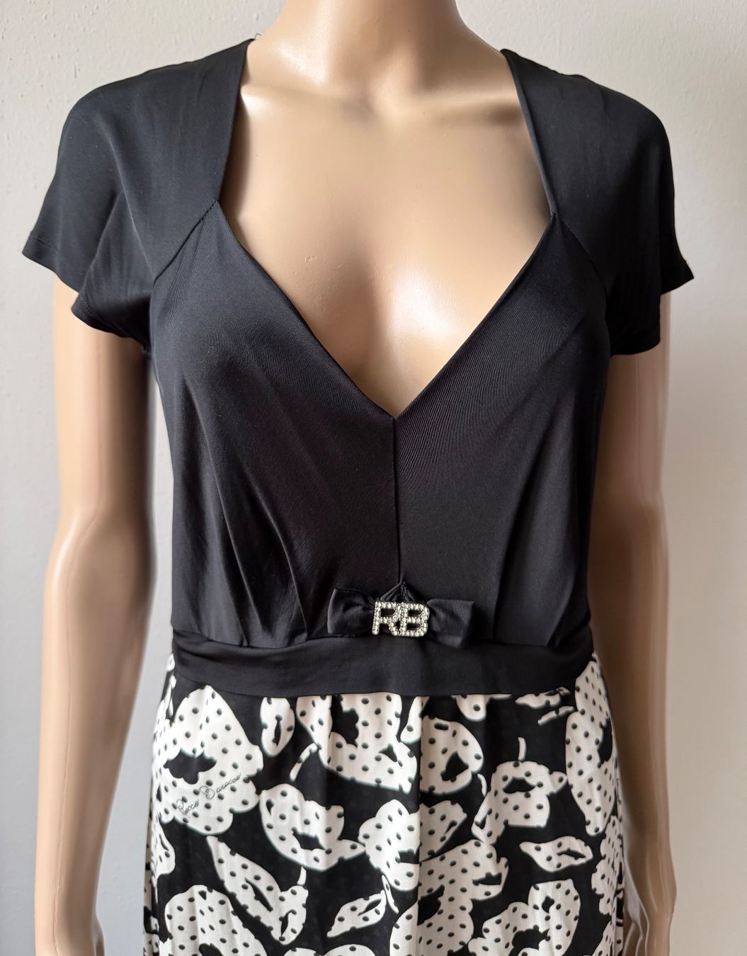 Roccobarocco Vestiti: ROCCOBAROCCO Kleid 🖤 – Usato da zürich venduto da vintage12 1