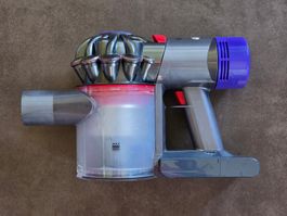 Refresh Dyson V8 Staubsauger neuer Akku neue Filter