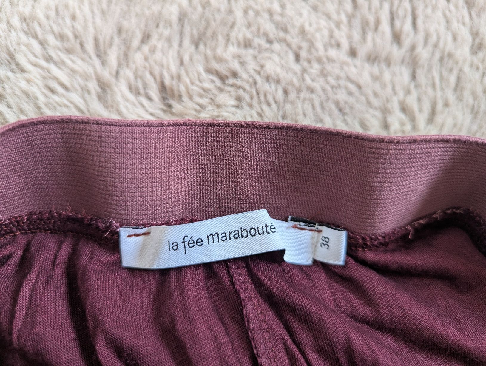 Jupes: jupe plissée la fée maraboutée 38 – D'occasion à Montreux par dem_gyt9 1