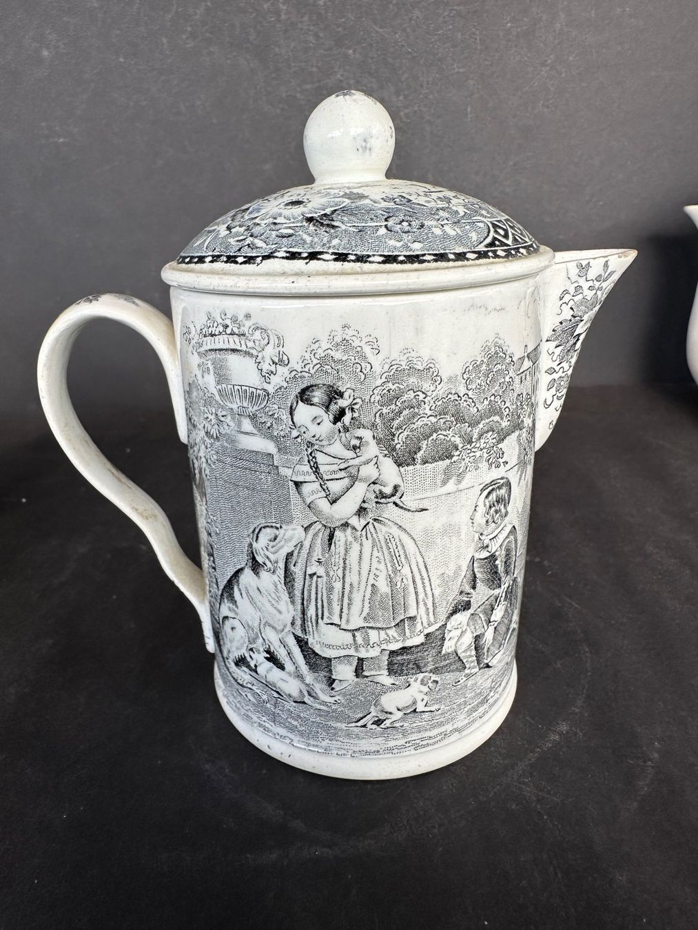 Set di piatti: Creamware  Krug mit Deckel  c1890 – Usato da Saas im Prättigau venduto da norman02 2