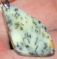 Anhänger L-5955– Gelber Dendriten Achat Cabochon ca. 32x17mm