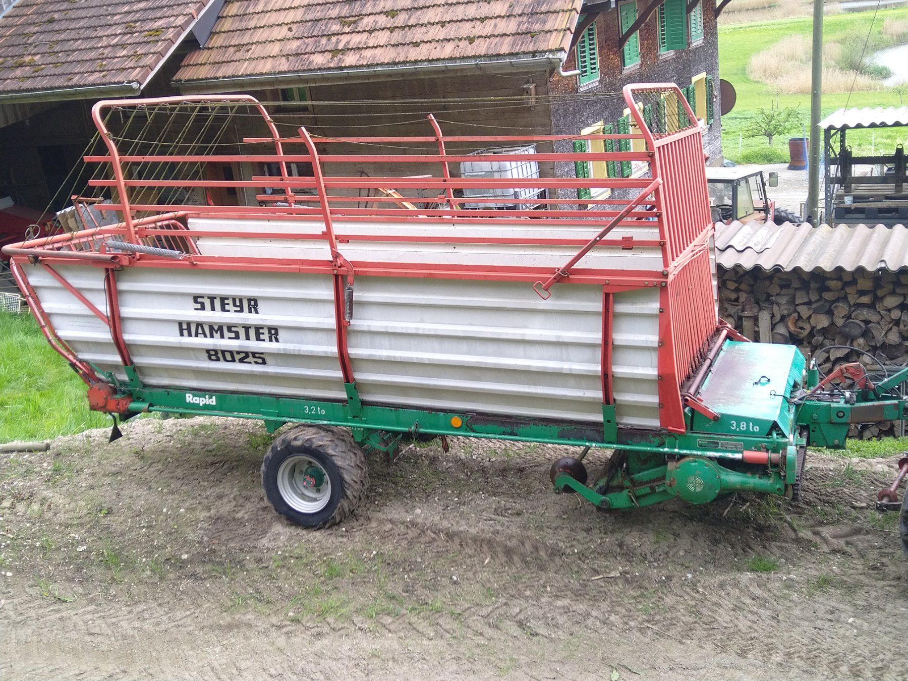 Steyr Rimorchi: Steyr Ladewagen Hamster 8025 – Usato da Willisau venduto da Turbofarmers 1