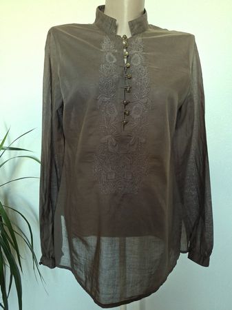 Superbe Blouse ESSENTIEL en Voile de Coton Brodé – Gr.36