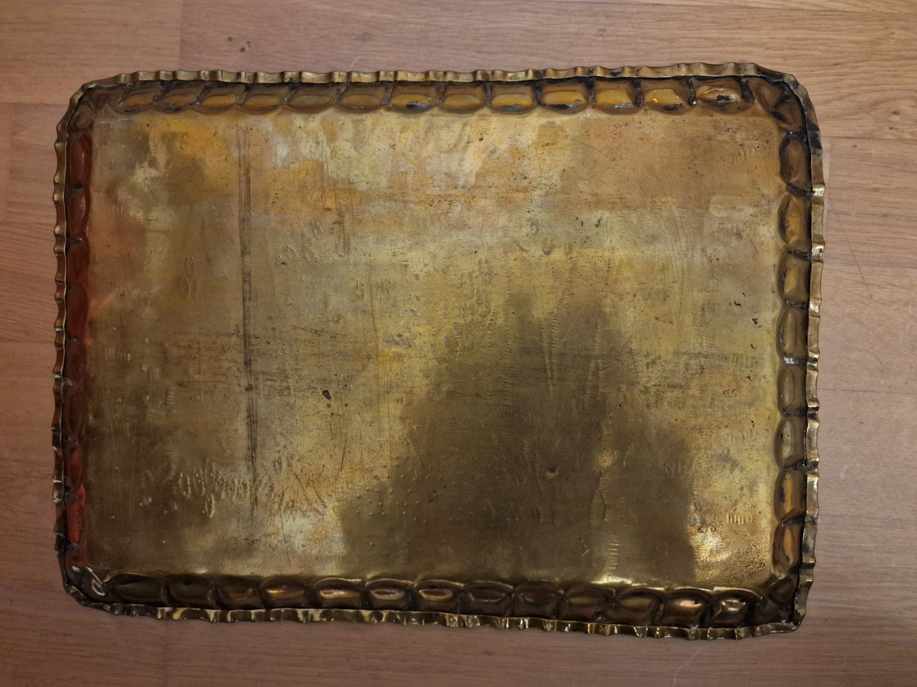 Piatti di portata: Vintage Tablett mit Ägyptischem Dekor, Rechteckig, Metall – Usato da Zürich venduto da Allerlei_Shop 4