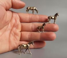 4er Set Miniatur-Pferde aus Metall