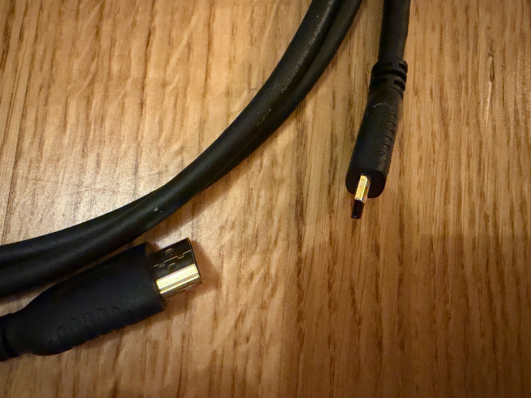 Adattatori: Adapterkabel HDMI zu Mini-HDMI Länge 2m – Usato da Basel venduto da durelm 2