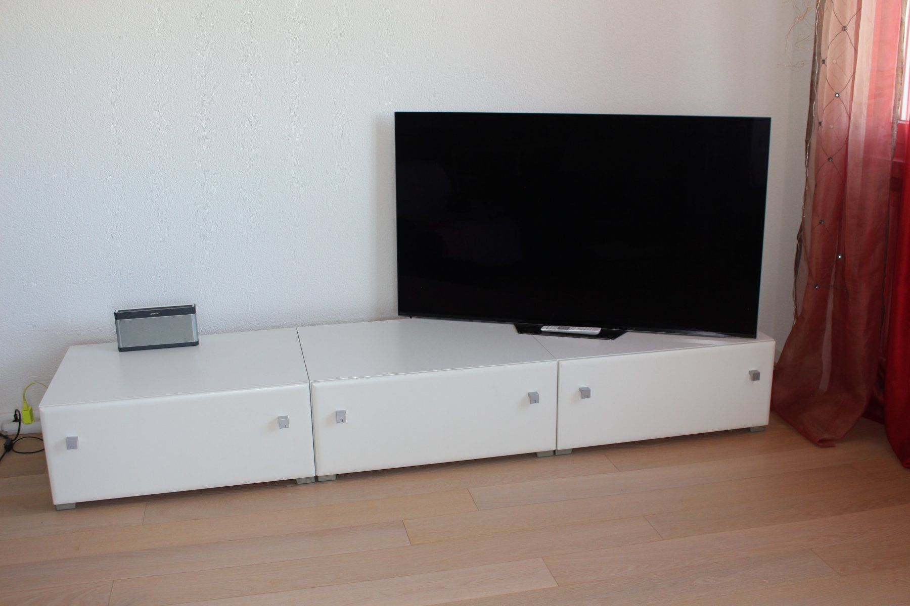 Mobili TV: TV-Möbel Lowboard, 3-teilig mit Schubladen – Usato da Chur venduto da JOMA_M 1