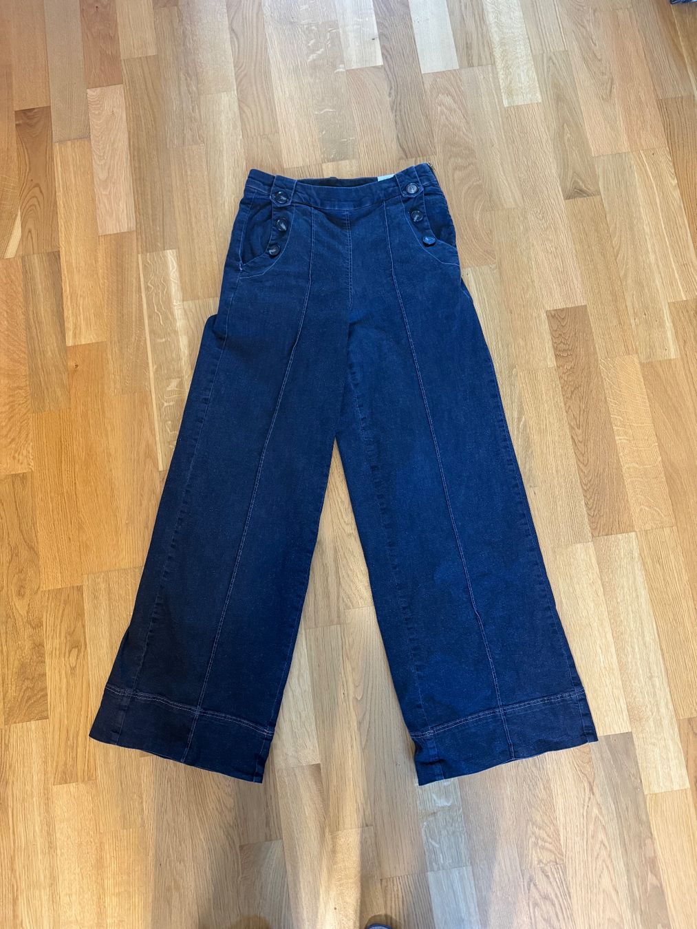 Pantalons: Wunderschöne YeYe-Hose, ca. Grösse S – D'occasion à Wilchingen par nch_r6sh