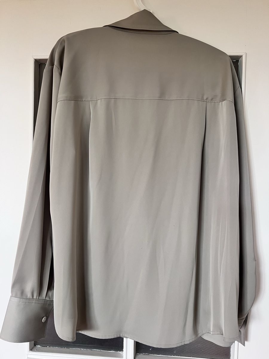 Camicette: Bluse von The Frankie Shop – Usato da Zürich venduto da apartemento 2