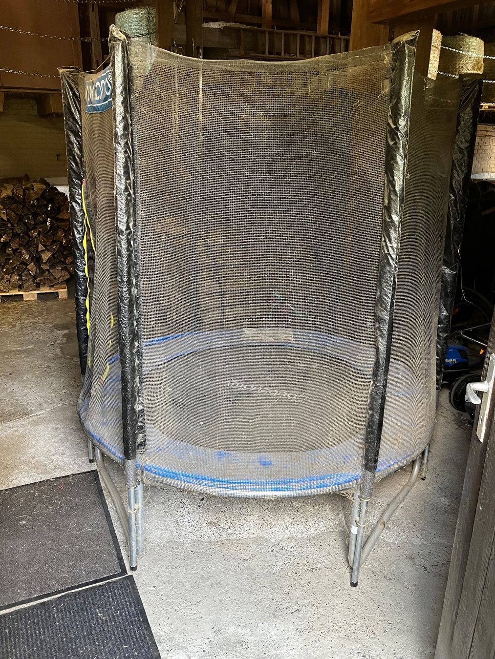 Trampolini: Trampolin 2.50 Durchmesser is Max 50kg – Usato da Buch b. Frauenfeld venduto da VHapke