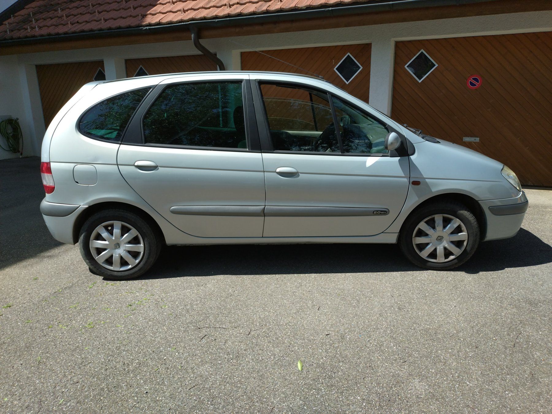 Renault Automobili: Renault Megan Senic 2.0 – Usato da Schwarzenbach SG venduto da alpechruezer 6