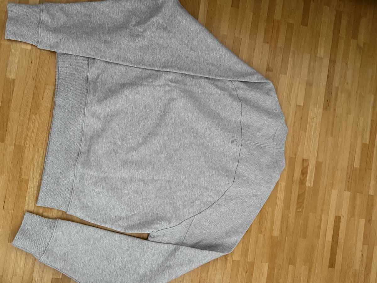 Pullover & Sweatshirts: AMI Paris Sweater M – Neu (gemäss Beschreibung) aus Allschwil von M6e63 3