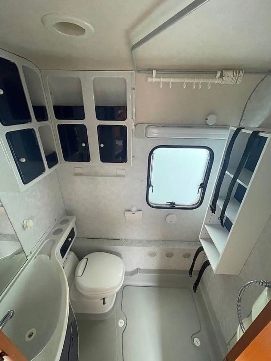 Adria Camping Fahrzeuge: Wohnwagen Adria C5308 – Gebraucht aus Sursee von Vitusm 5