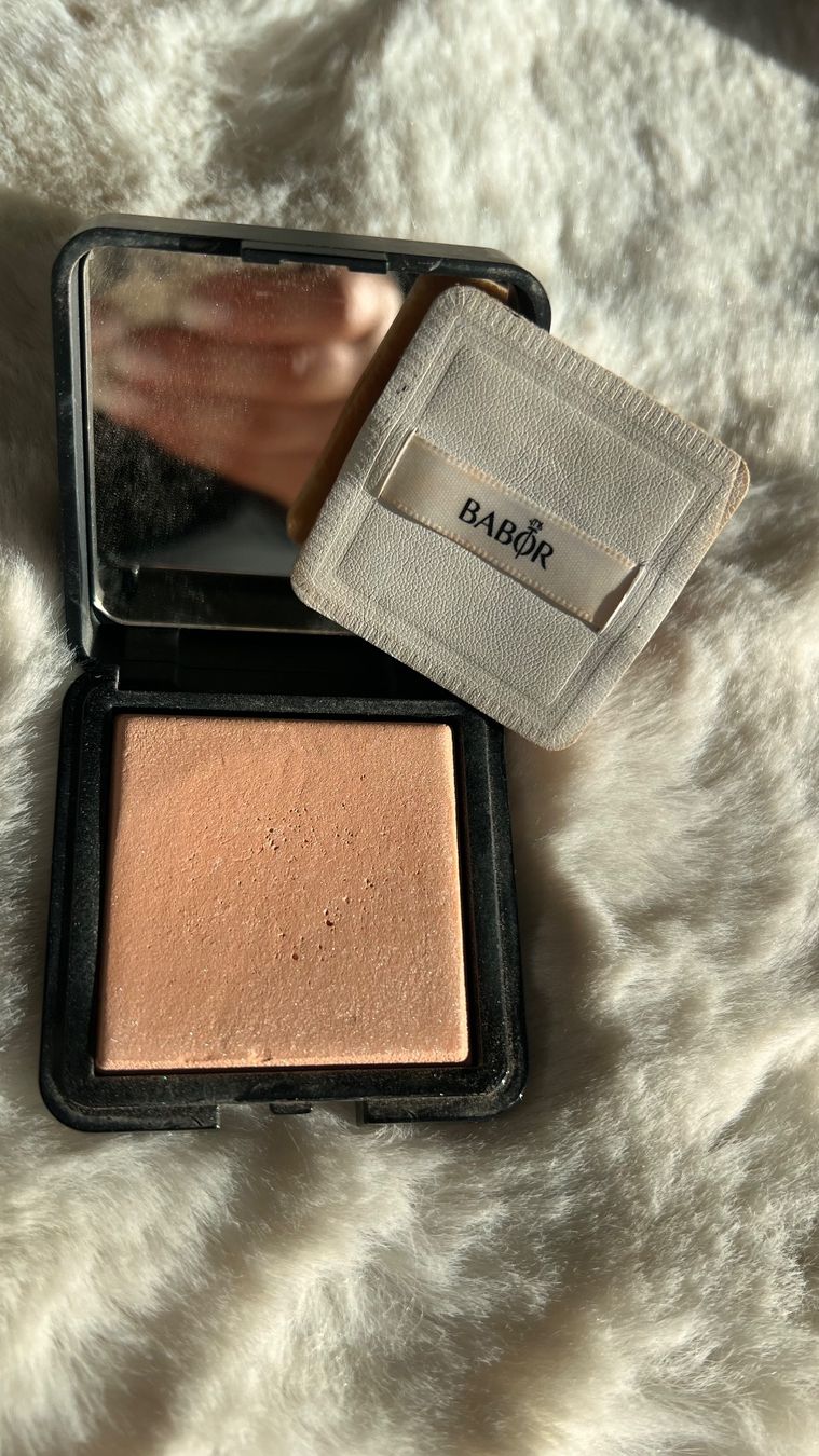 Babor Make-up: Babor Beautifying Powder Transparent gebraucht 3.5g – Usato da Böckten venduto da Yvonne70
