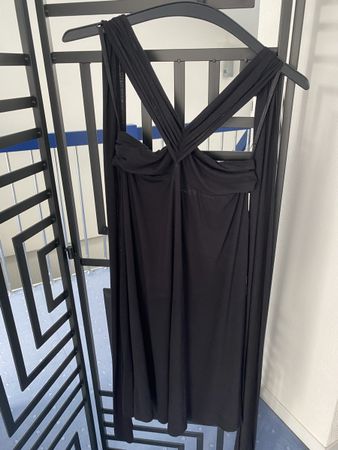 Schulterfreies Tchibokleid schwarz Gr. 40/42