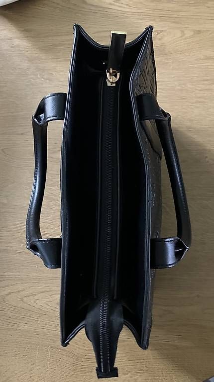 Taschen für Damen: Handtasche – Gebraucht aus Bronschhofen von Oggy0 1